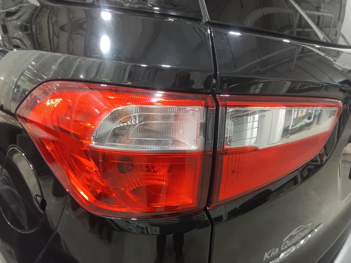 2022 Ford EcoSport - Image 12