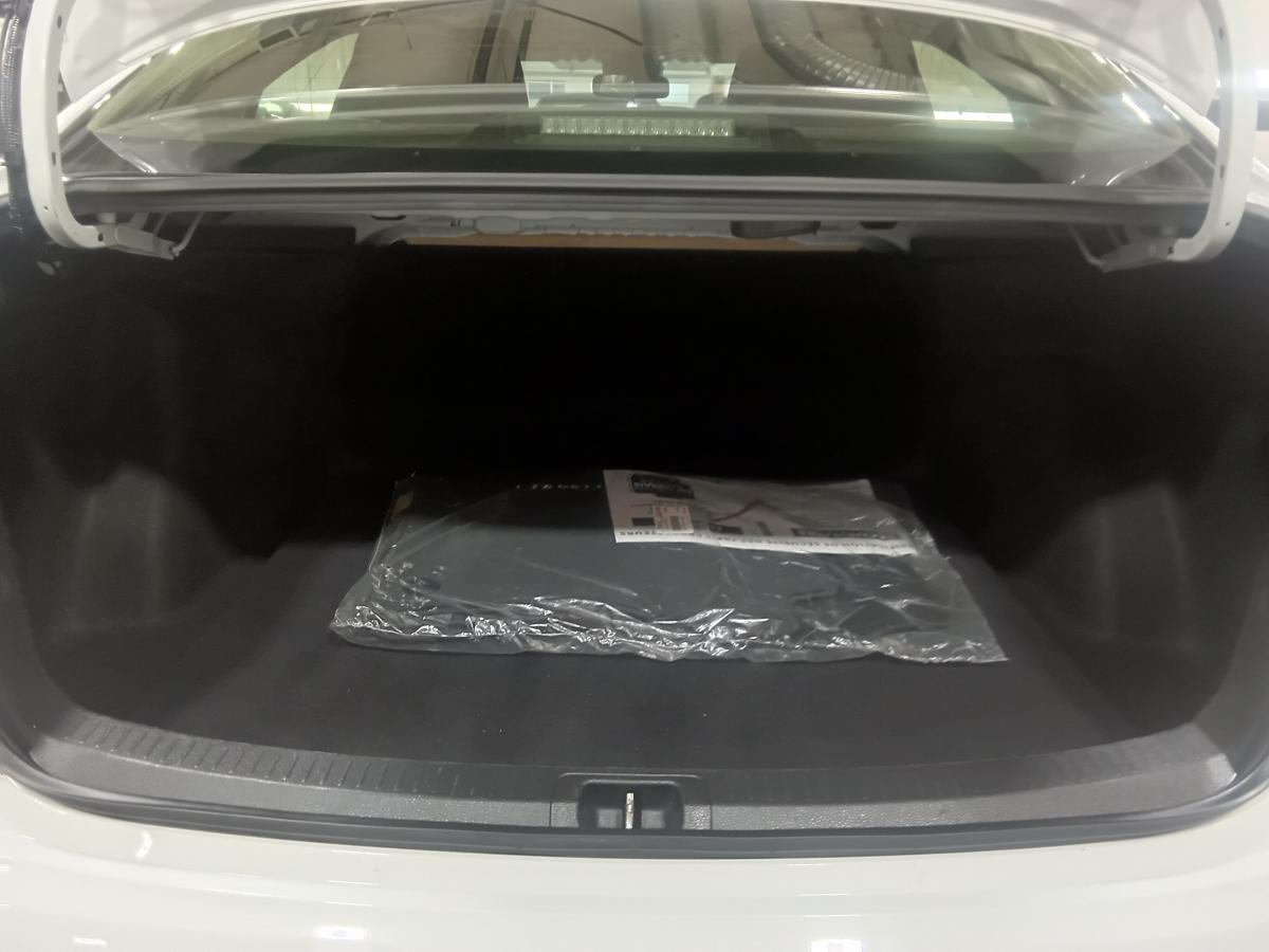 2024 Toyota Corolla - Image 9