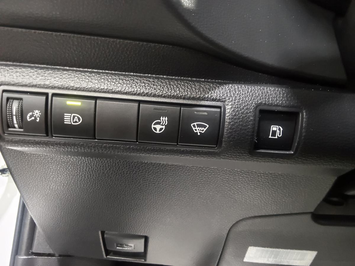 2024 Toyota Corolla - Image 25