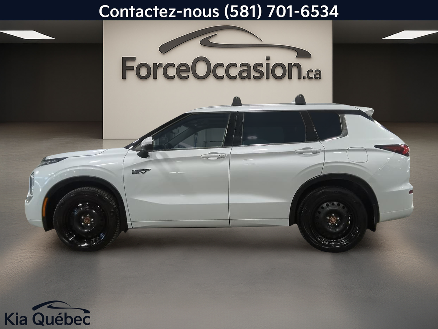 2023 Mitsubishi Outlander PHEV - Image 3