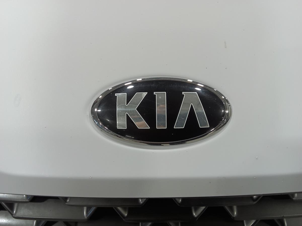 2021 Kia K5 - Image 11