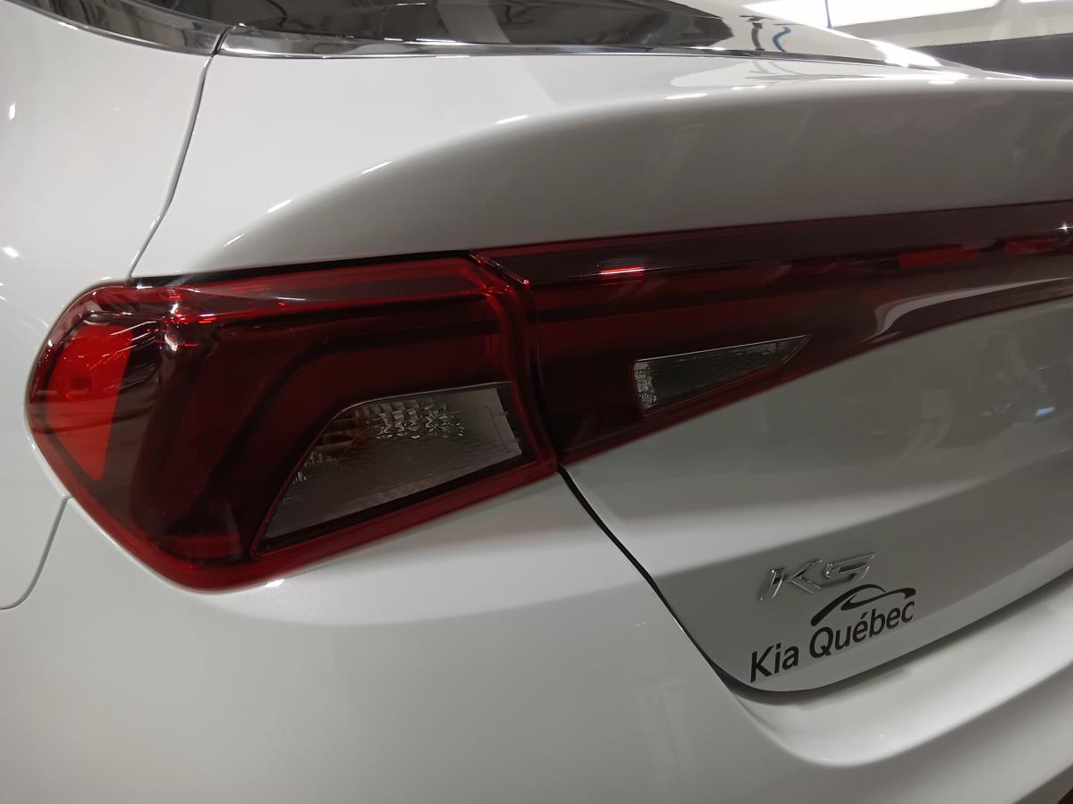 2021 Kia K5 - Image 12