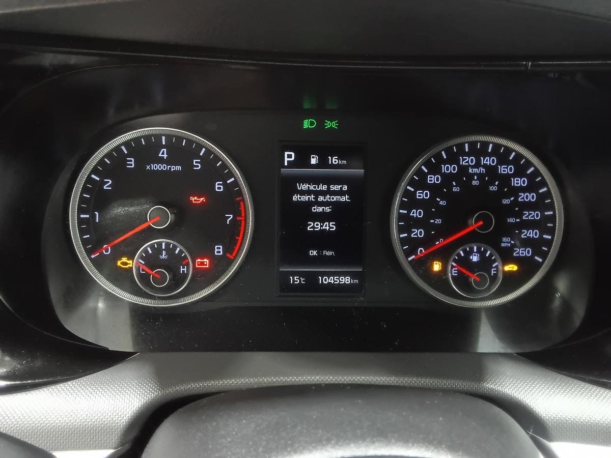 2021 Kia K5 - Image 16