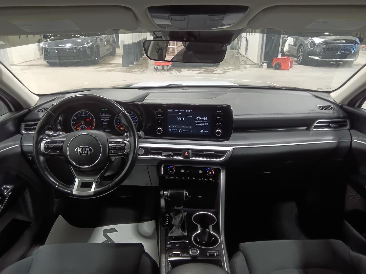 2021 Kia K5 - Image 24