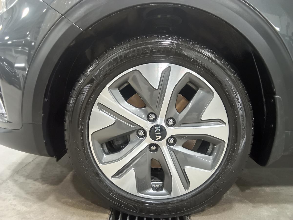 2021 Kia Niro - Image 6