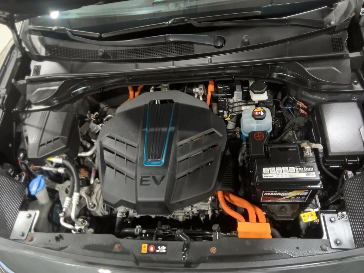 2021 Kia Niro - Image 8