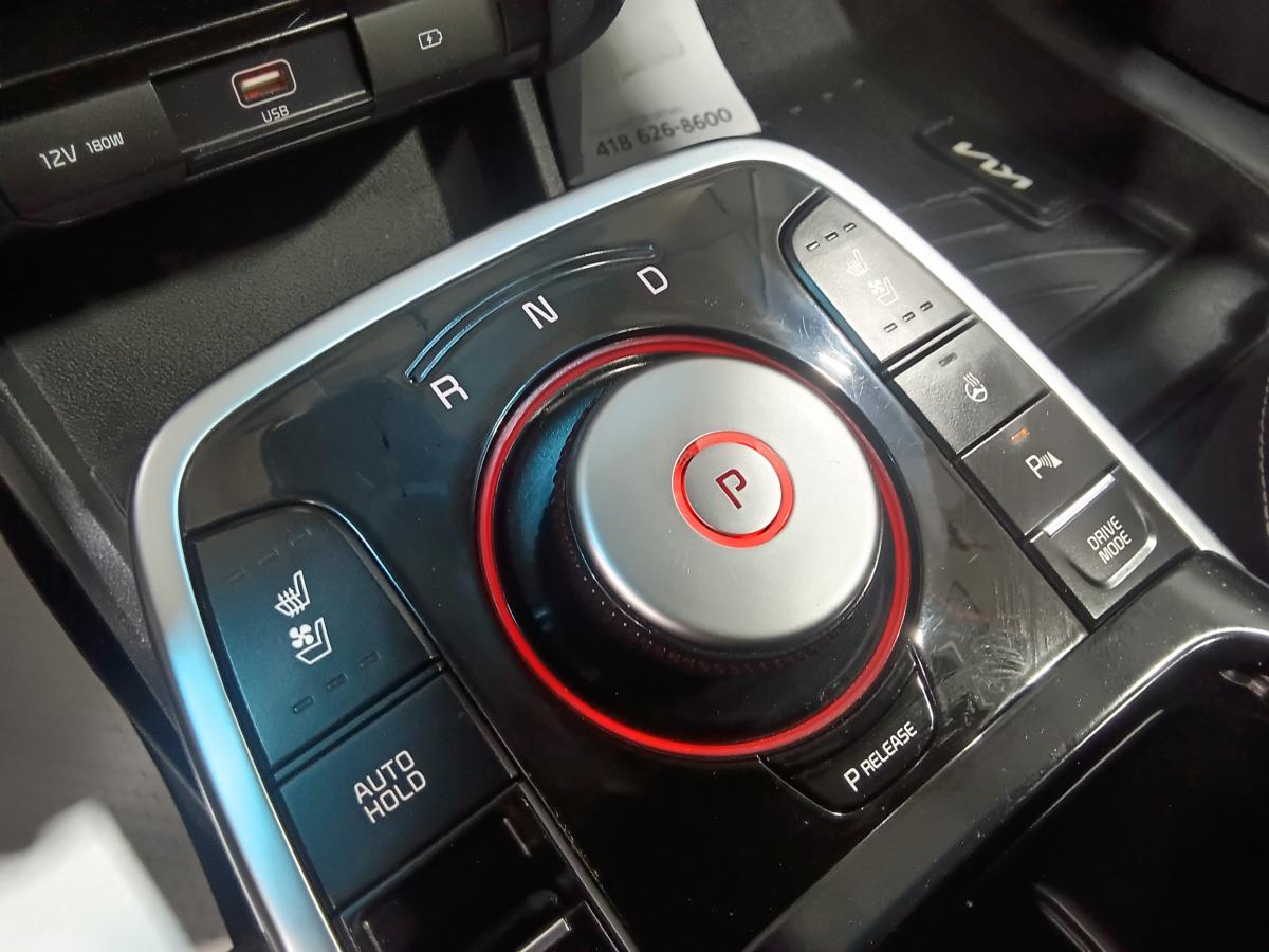 2021 Kia Niro - Image 15