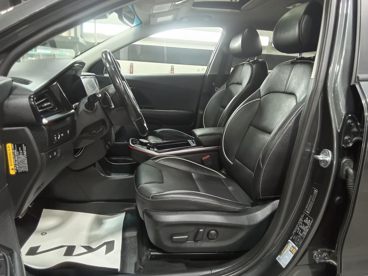 2021 Kia Niro - Image 18