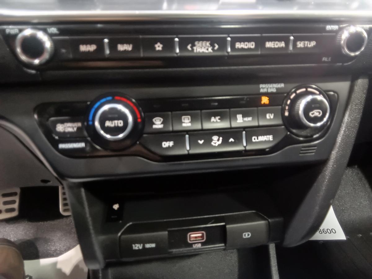 2021 Kia Niro - Image 25