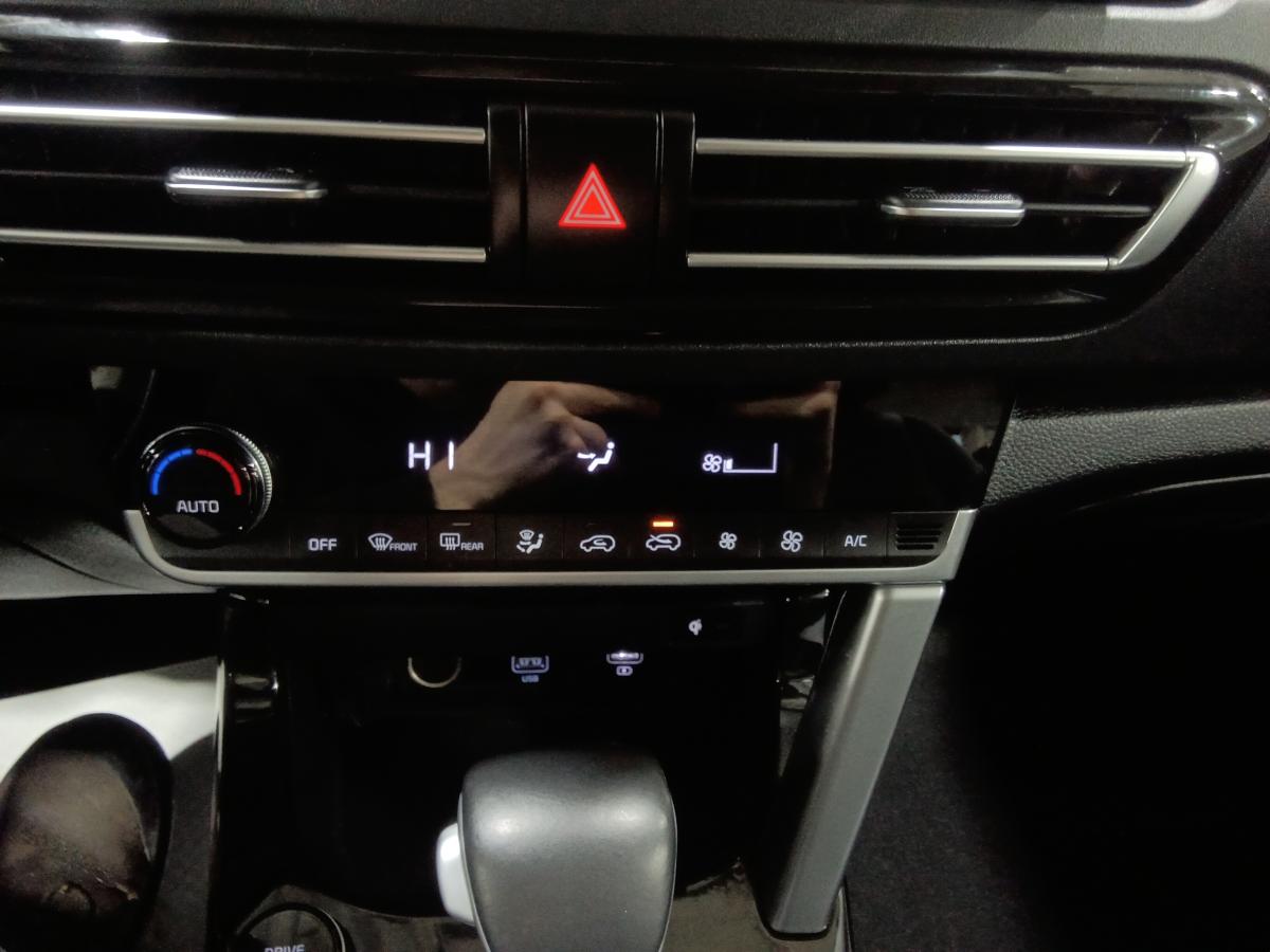 2023 Kia Seltos - Image 25