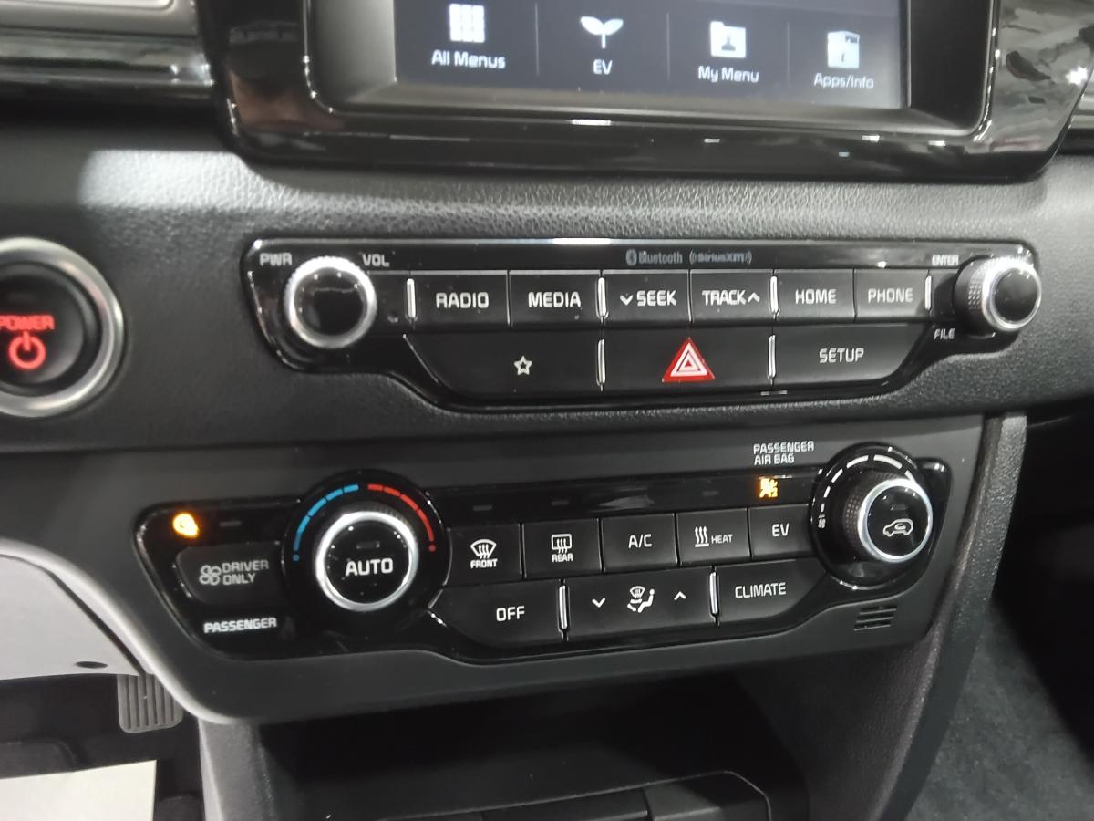 2019 Kia Niro - Image 26