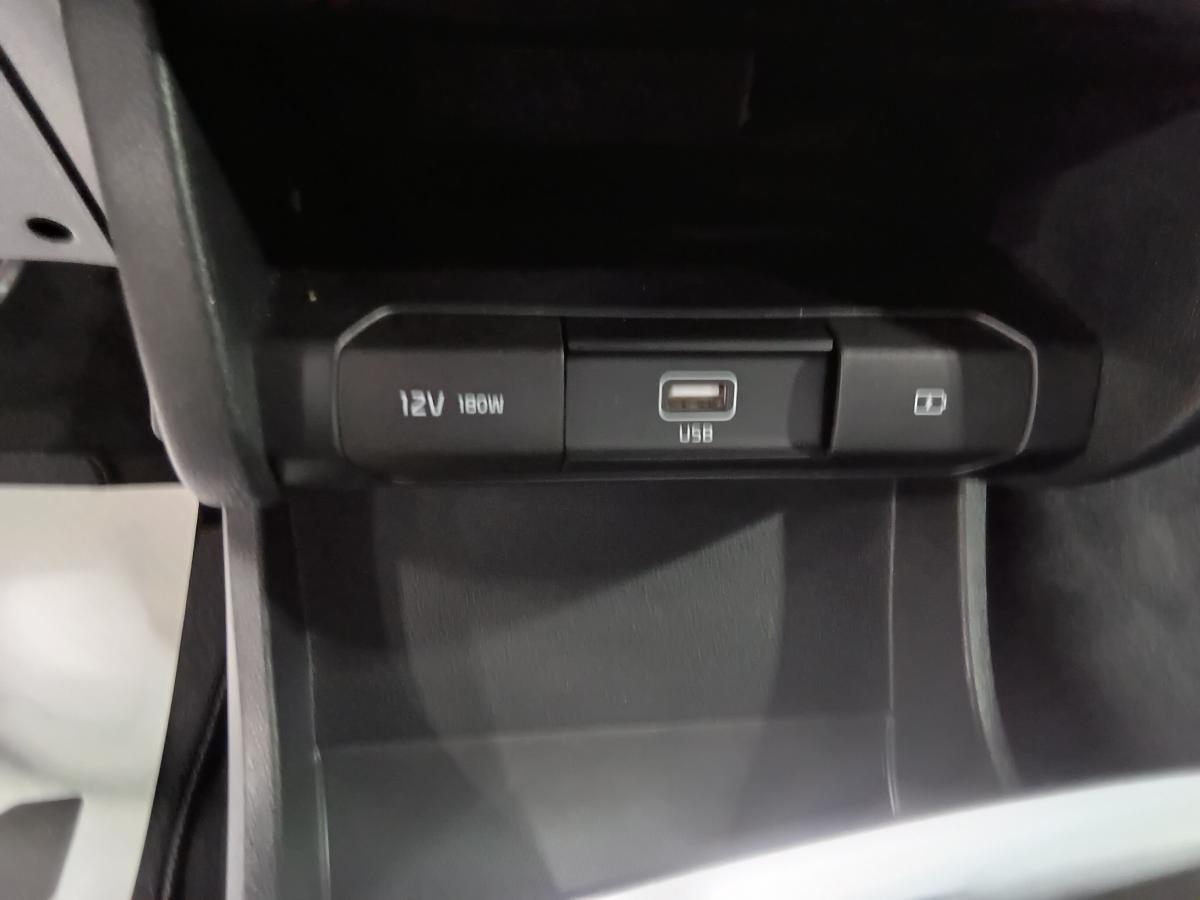 2019 Kia Niro - Image 27
