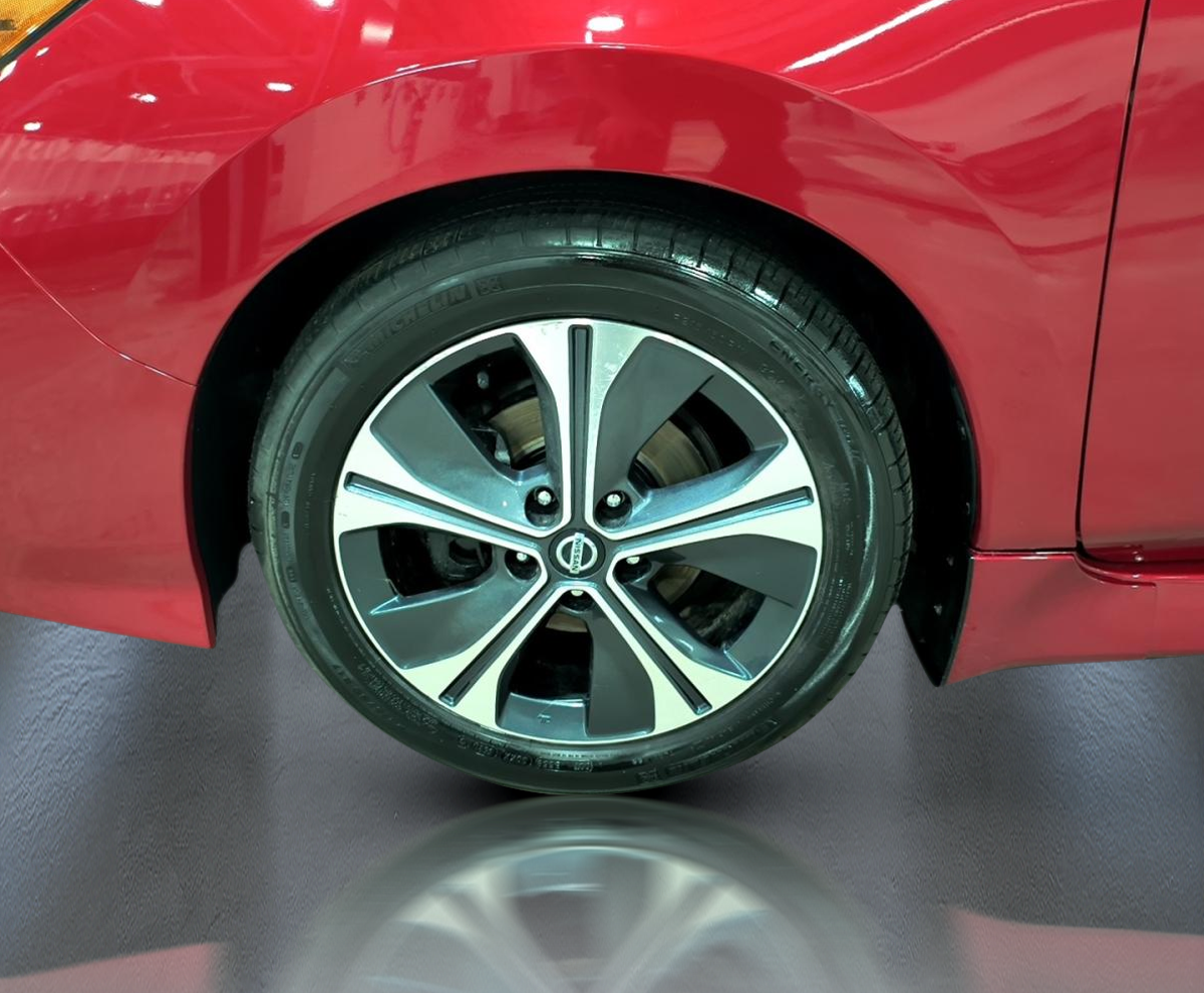 2022 Nissan LEAF - Image 6