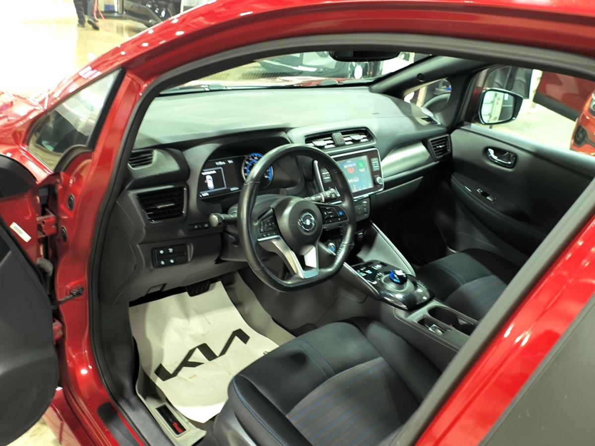 2022 Nissan LEAF - Image 14