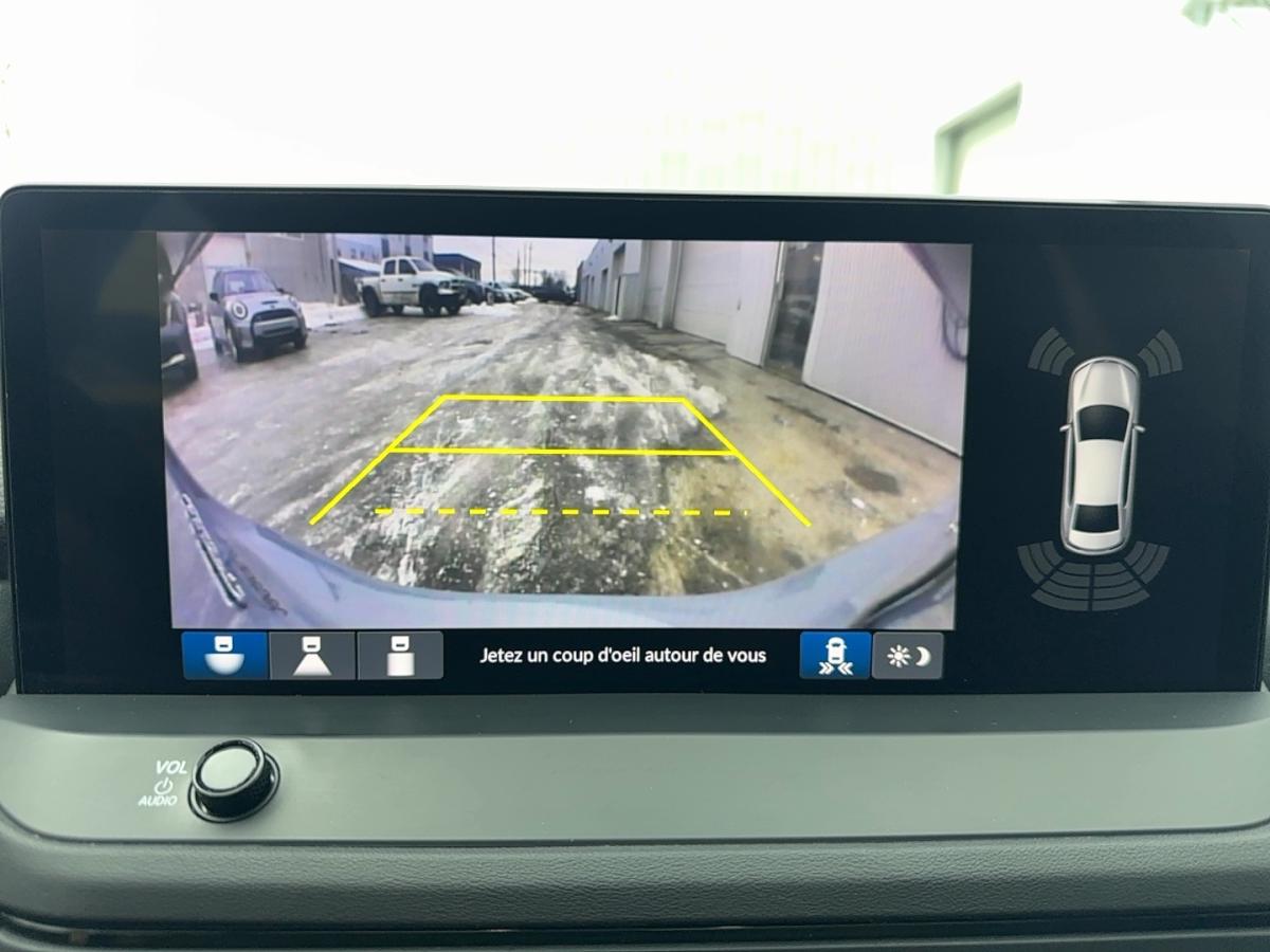 2023 Honda Accord Hybrid - Image 18