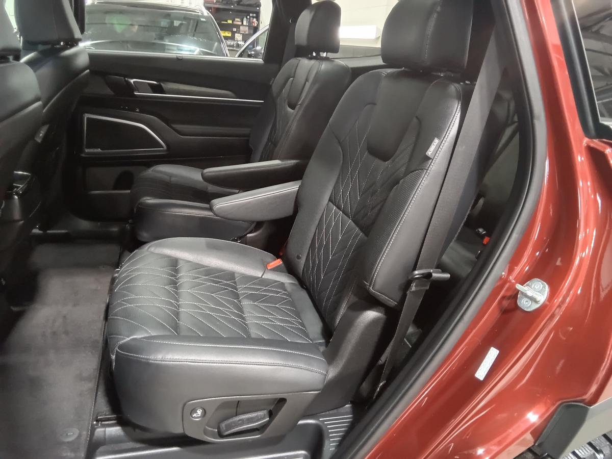 2023 Kia Telluride - Image 25