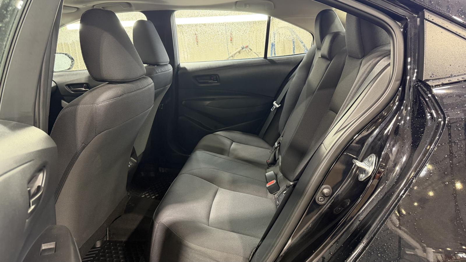 2025 Toyota Corolla - Image 21