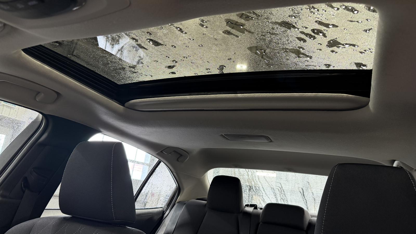 2025 Toyota Corolla - Image 27