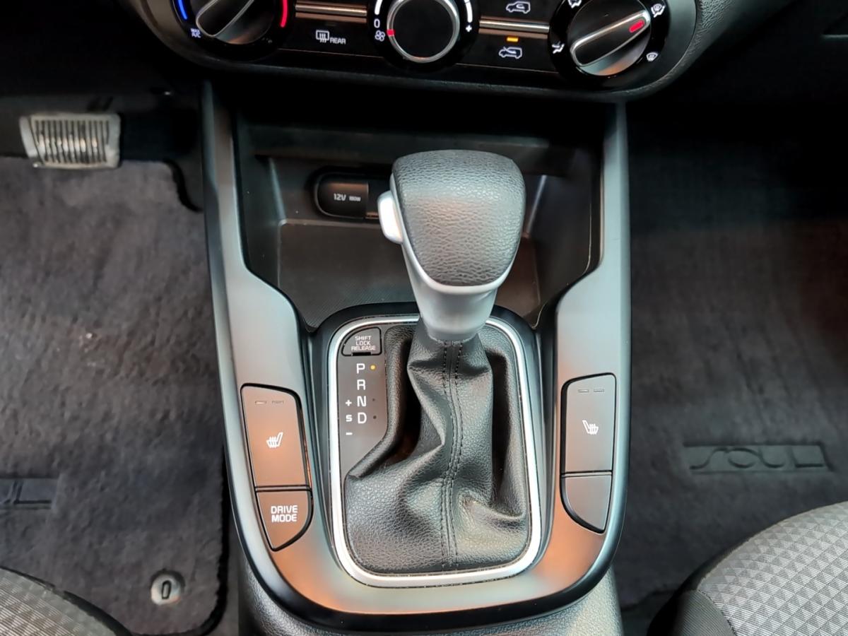 2023 Kia Soul - Image 18