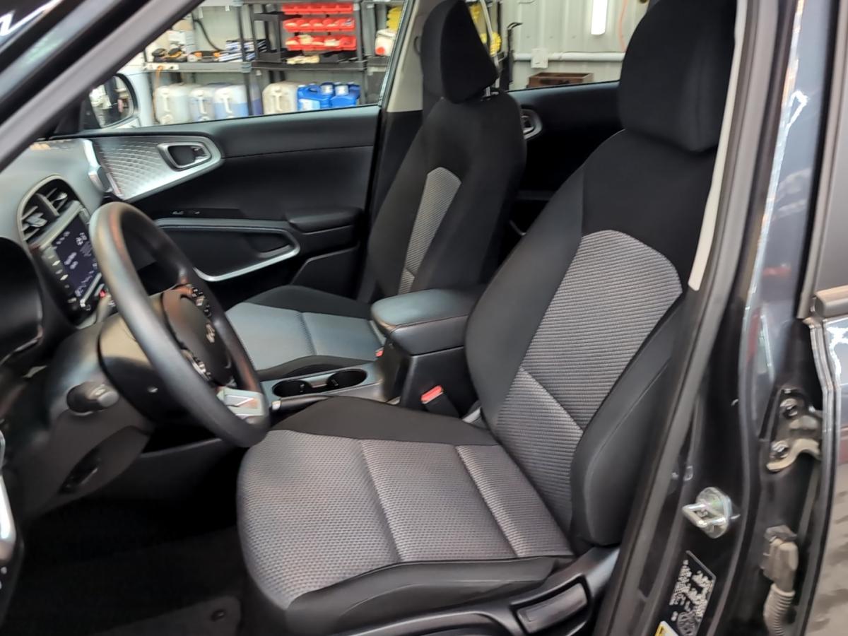 2023 Kia Soul - Image 21