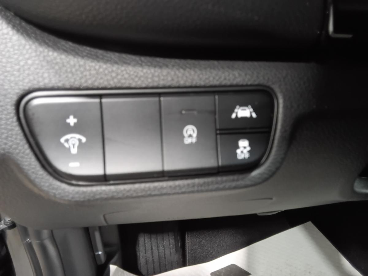 2023 Kia Seltos - Image 27