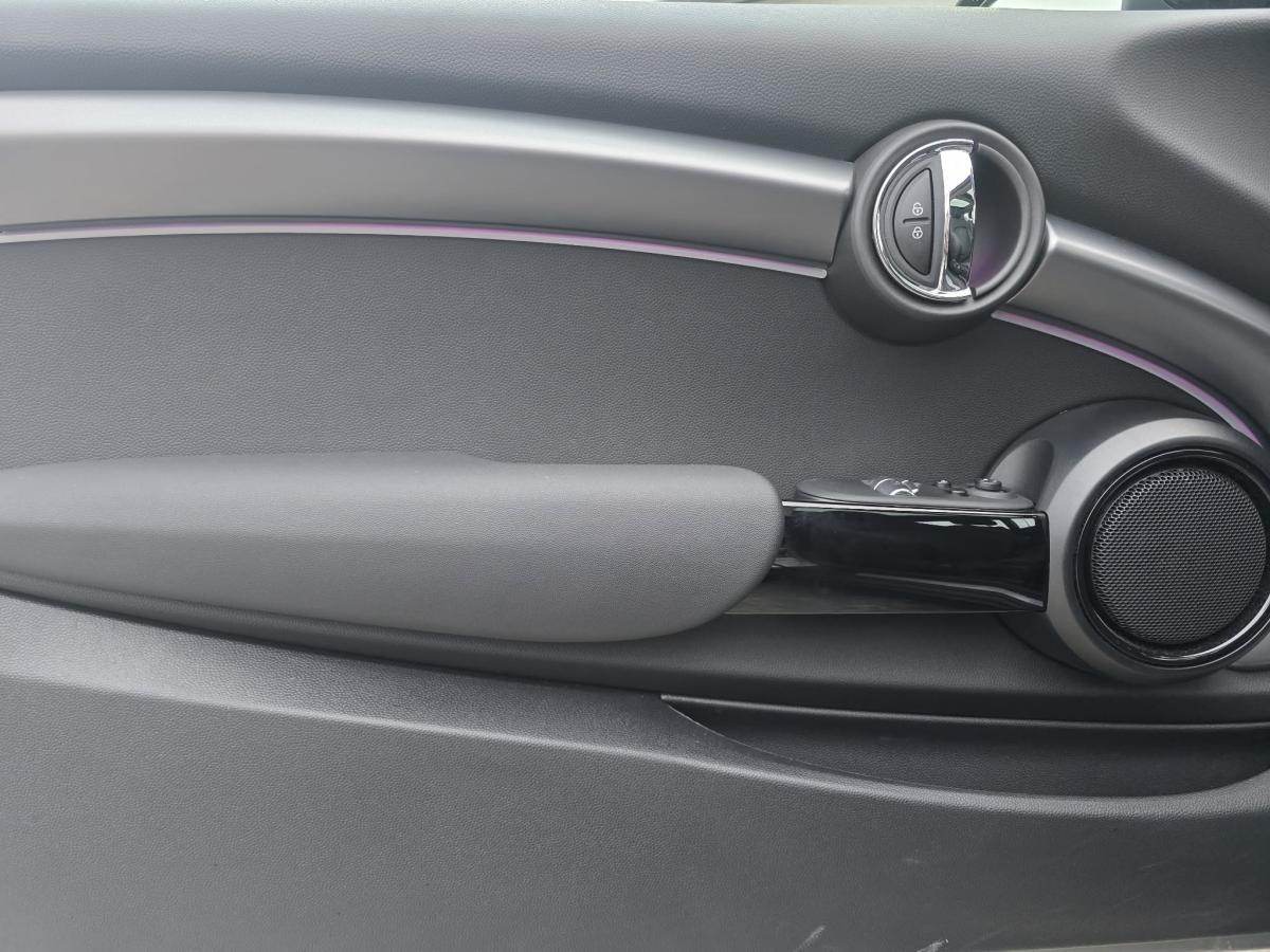 2024 MINI 3 door - Image 15