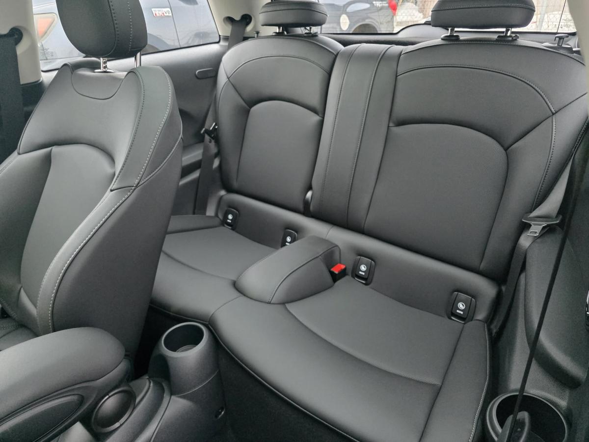 2024 MINI 3 door - Image 21