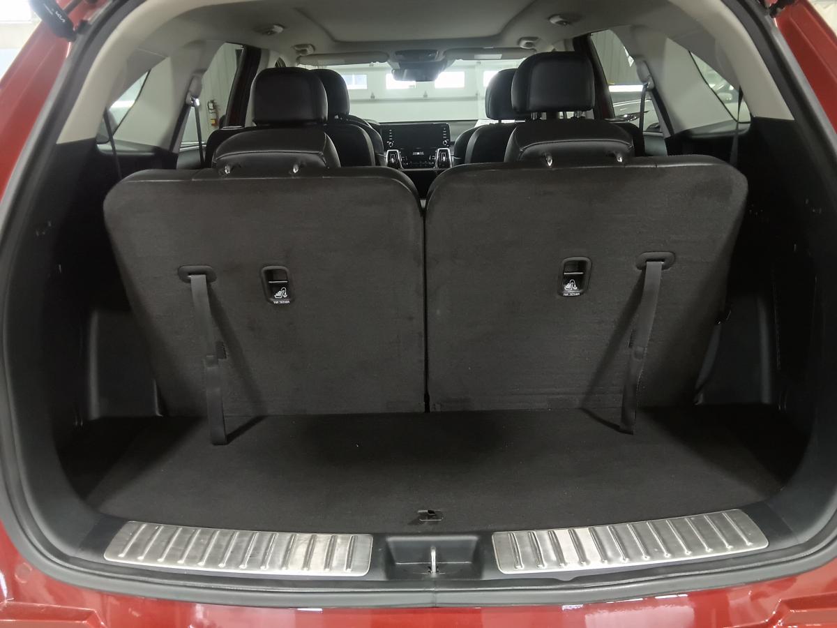 2022 Kia Sorento - Image 9