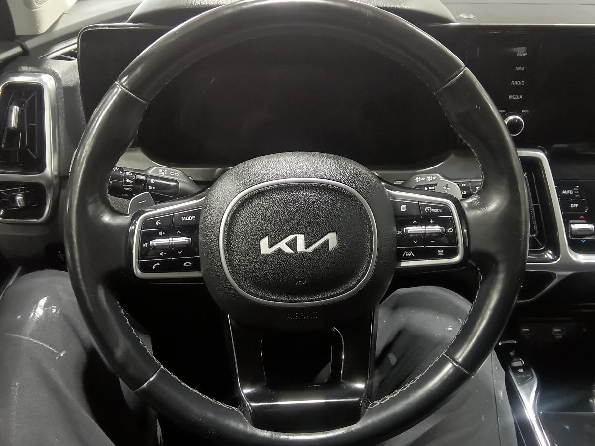 2022 Kia Sorento - Image 14