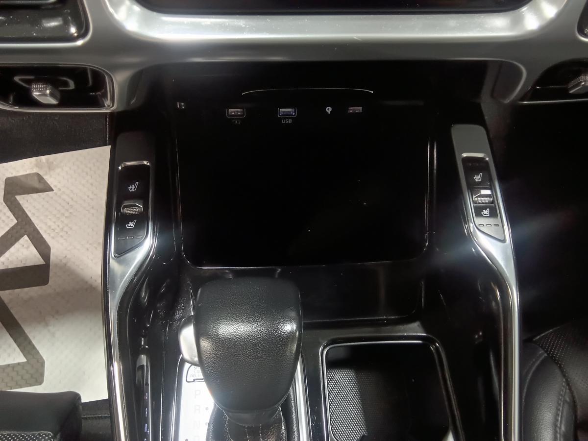 2022 Kia Sorento - Image 30