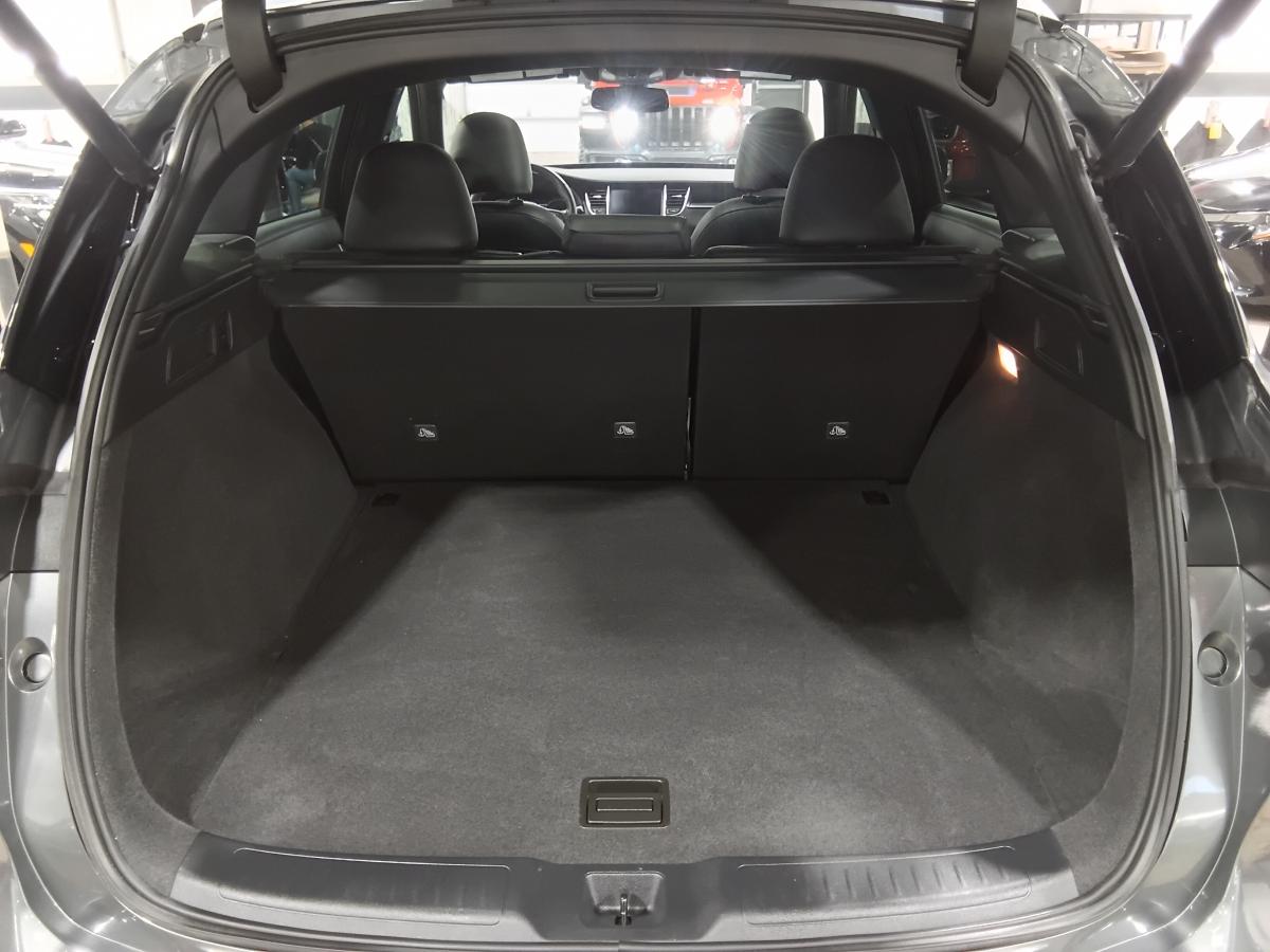 2022 Infiniti QX50 - Image 8