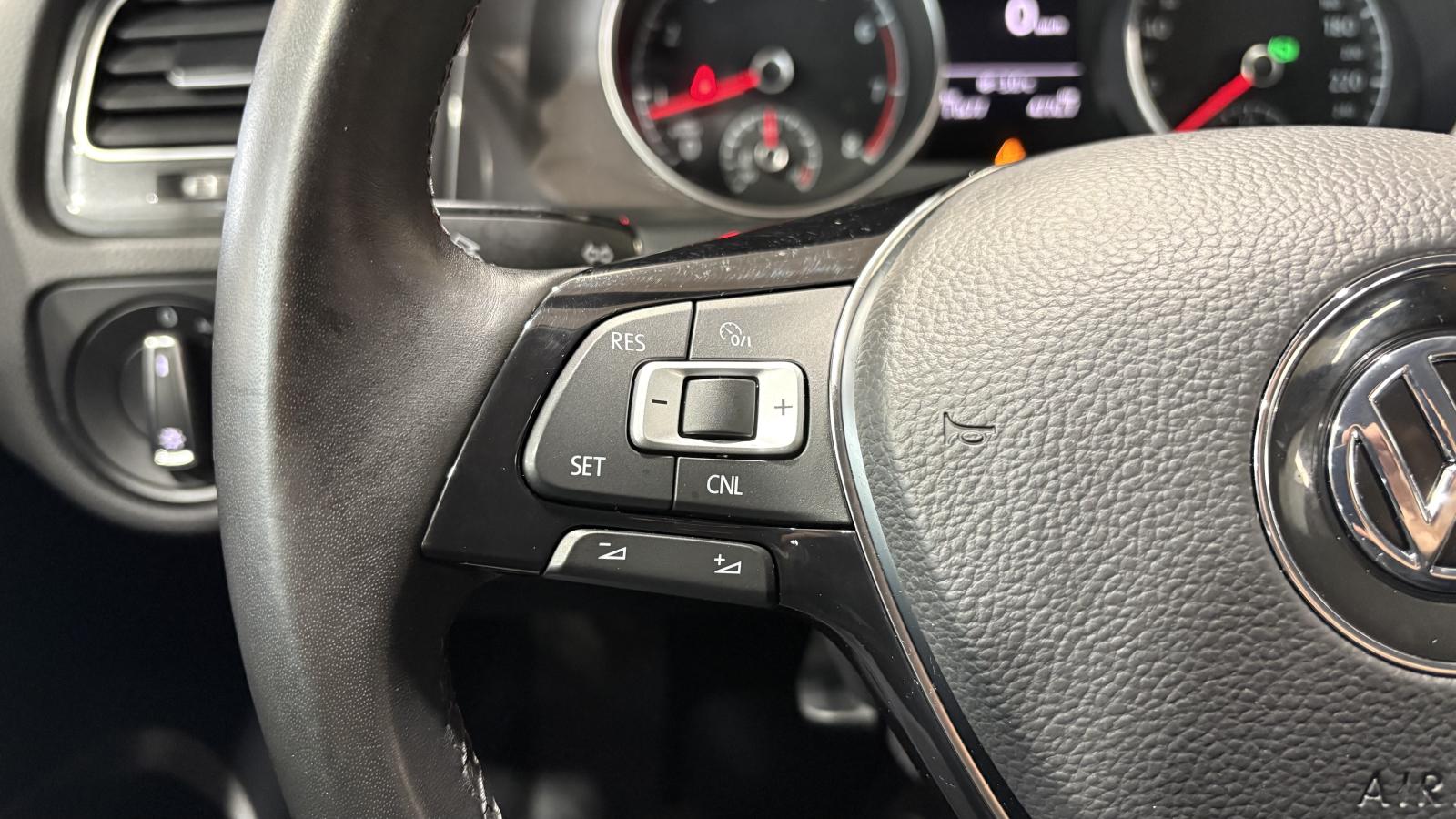 2018 Volkswagen Golf - Image 26