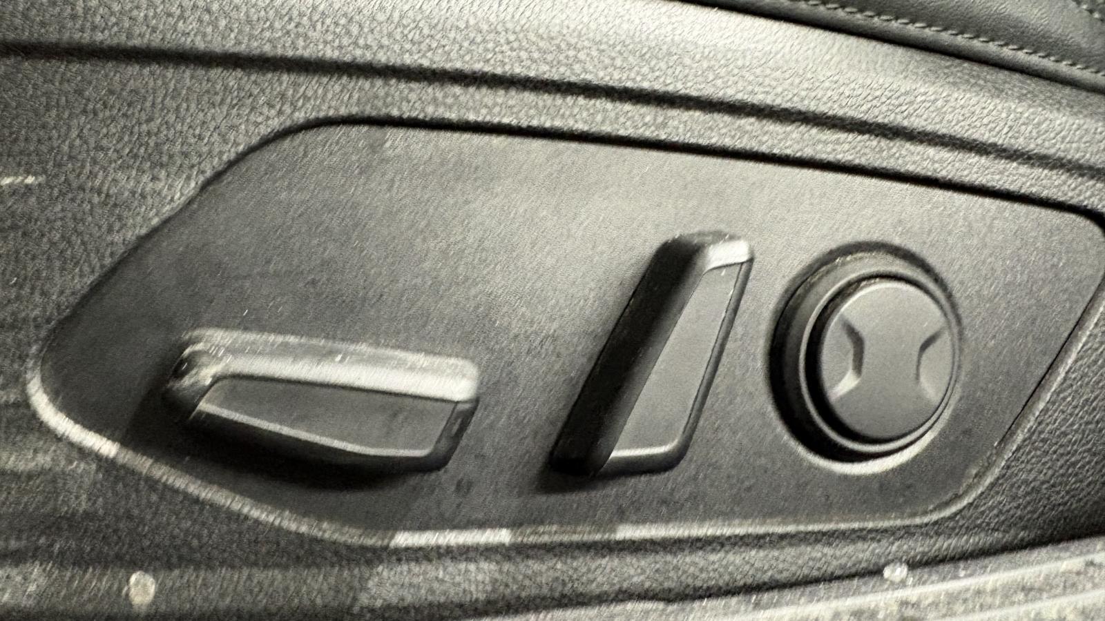 2023 Kia K5 - Image 14