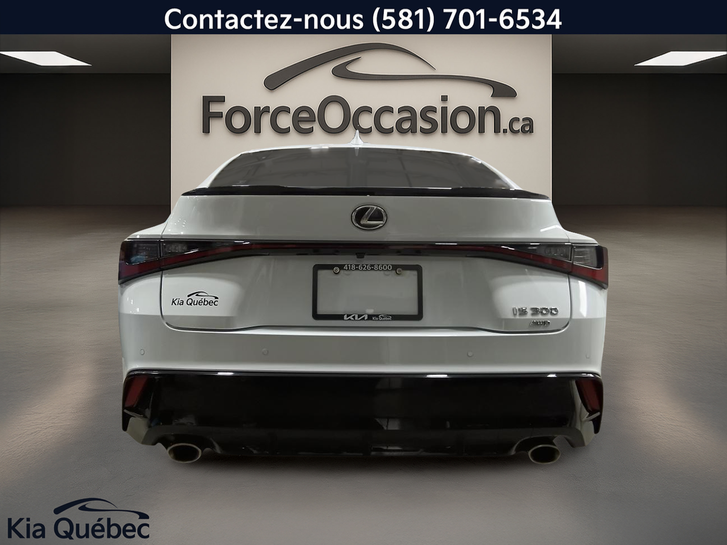 2024 Lexus IS 300 - Image 5