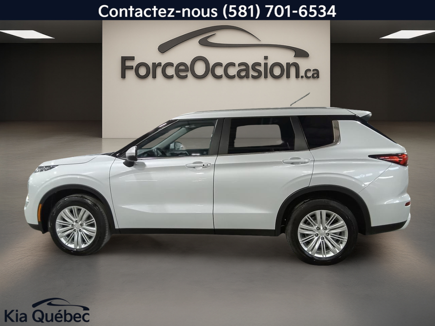 2024 Mitsubishi Outlander - Image 3