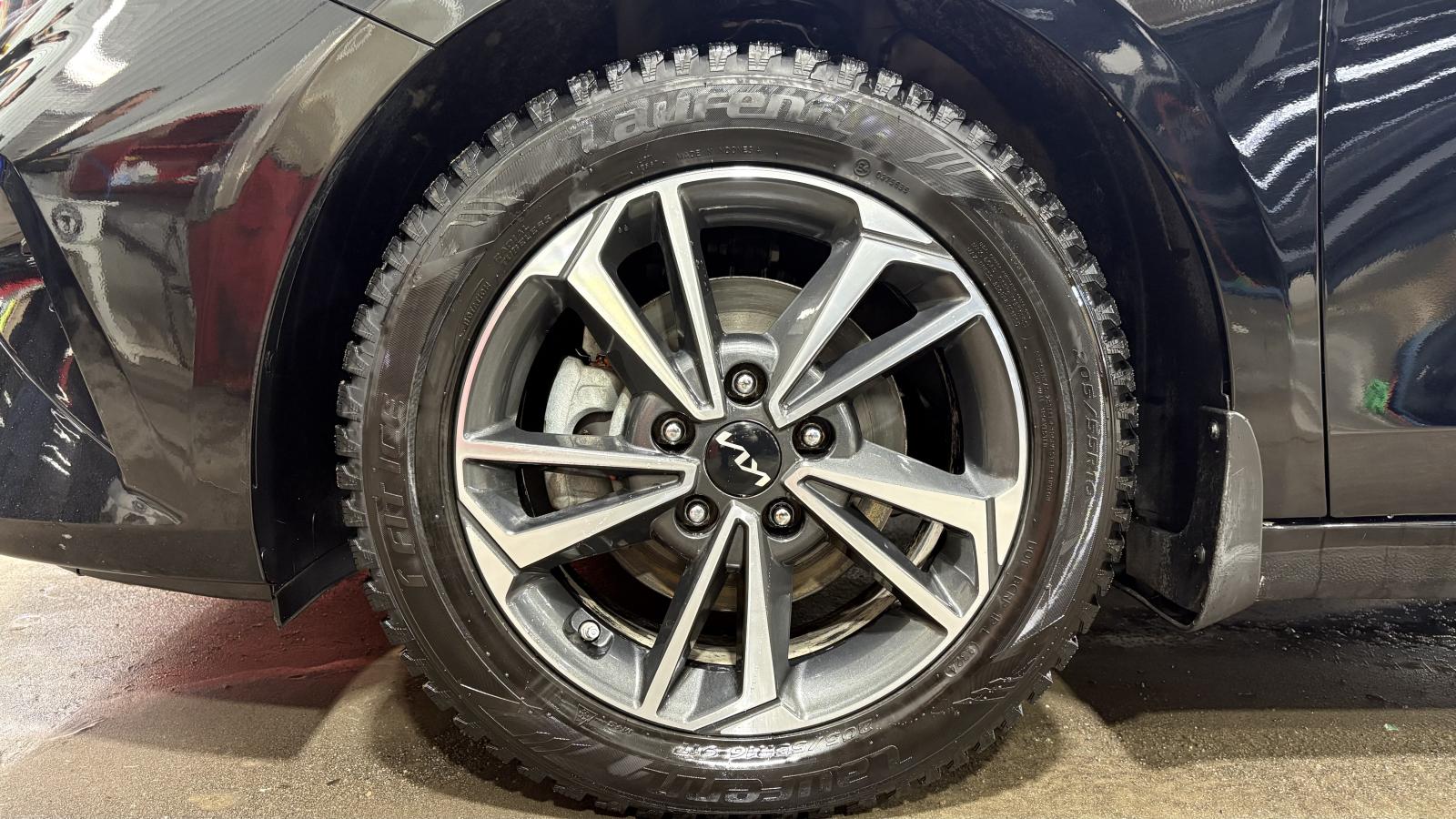 2024 Kia Forte - Image 6