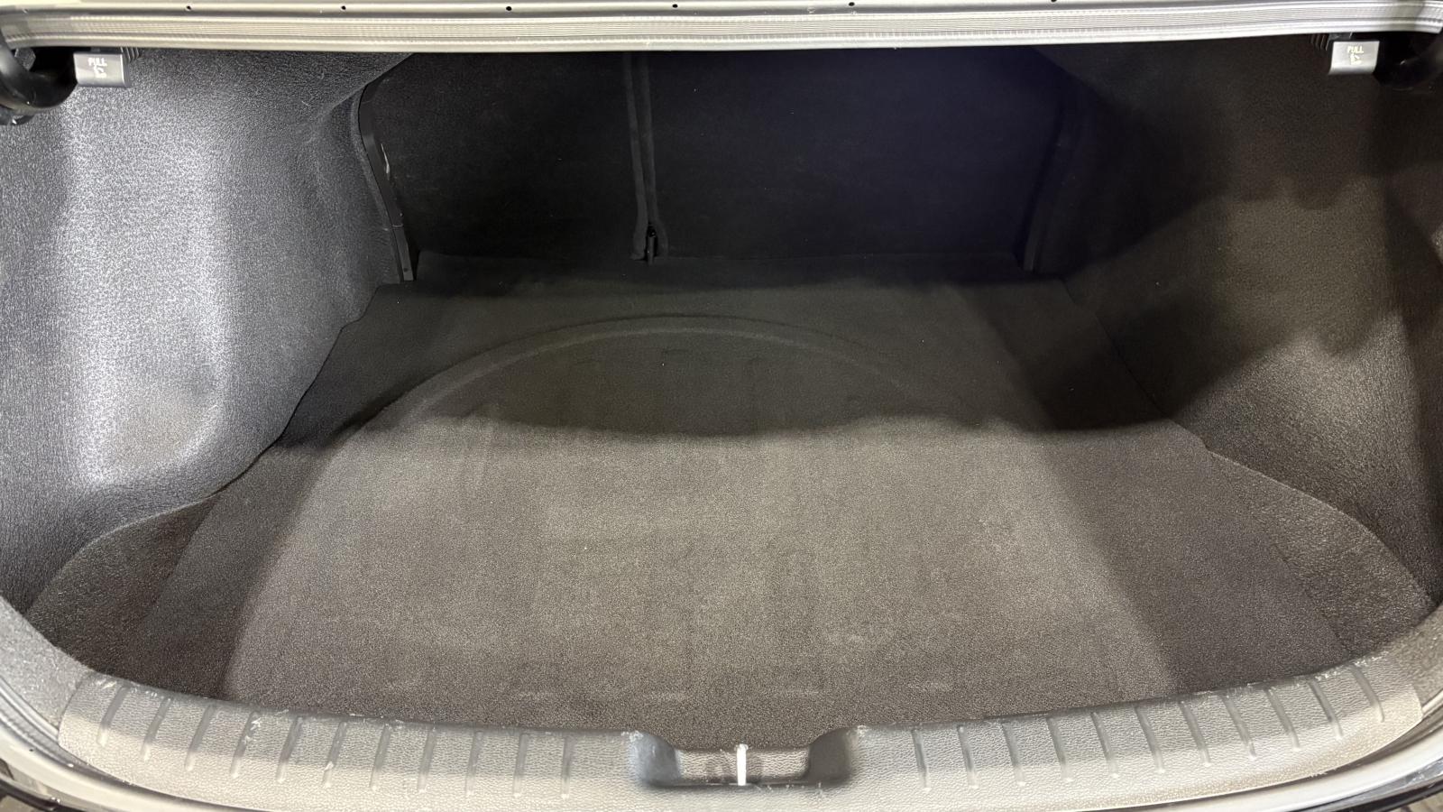 2024 Kia Forte - Image 9