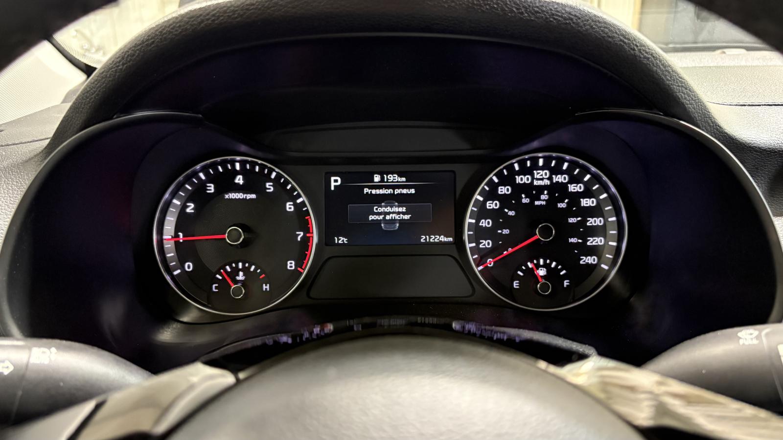 2024 Kia Forte - Image 17