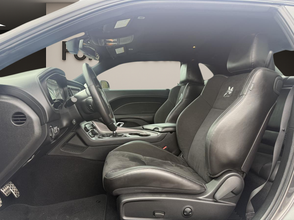 2023 Dodge Challenger - Image 7