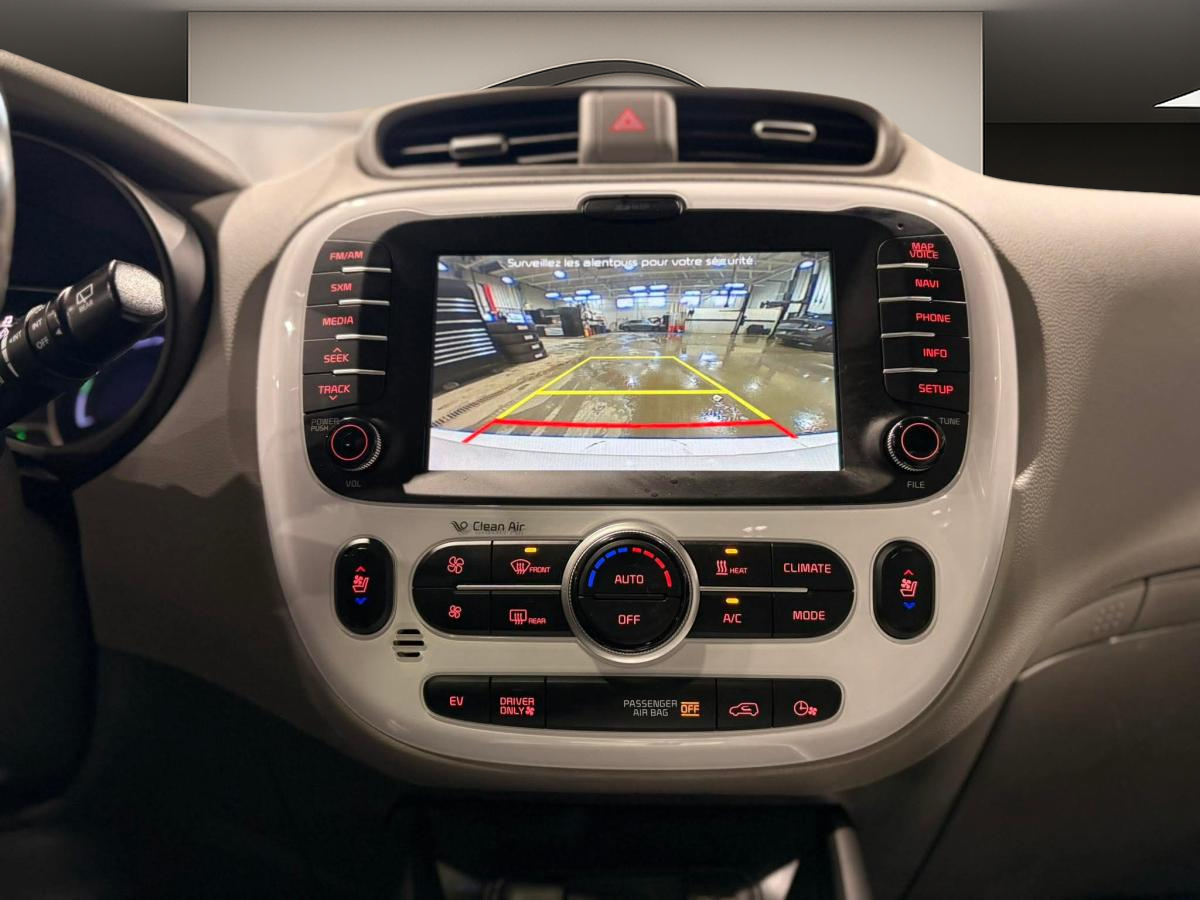 2017 Kia Soul EV - Image 16