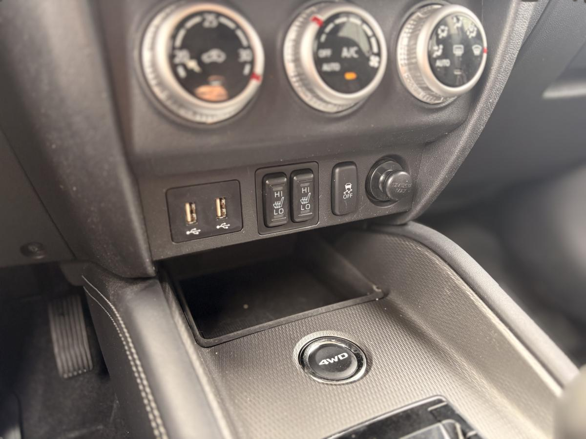 2023 Mitsubishi RVR - Image 16