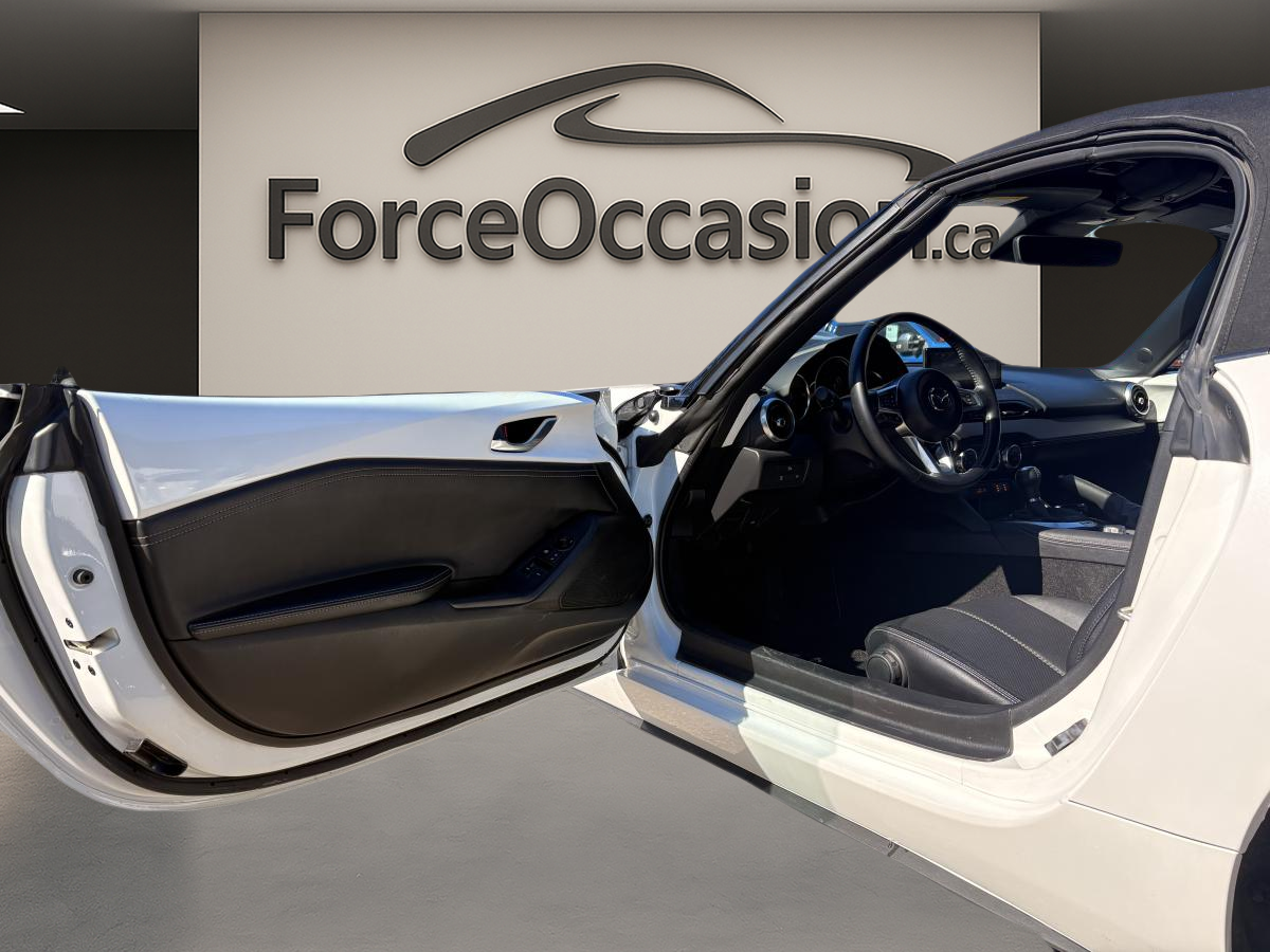 2024 Mazda MX-5 - Image 5