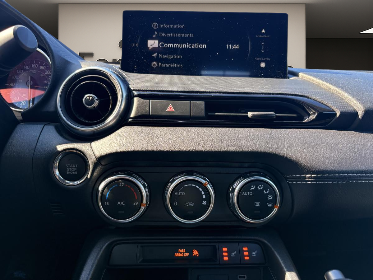 2024 Mazda MX-5 - Image 17