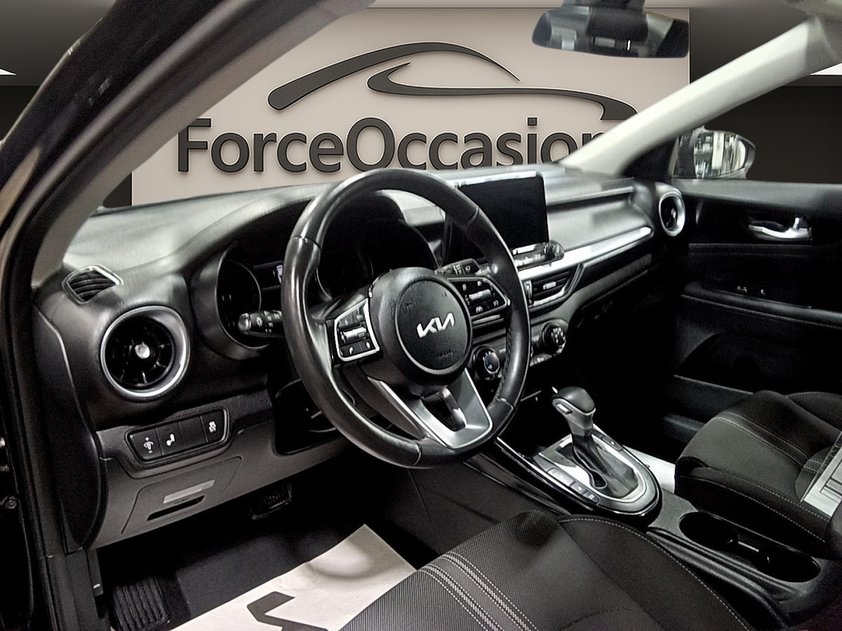 2024 Kia Forte - Image 12