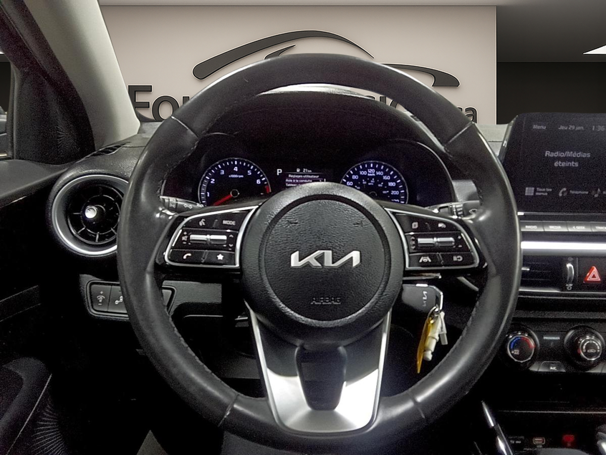 2024 Kia Forte - Image 13