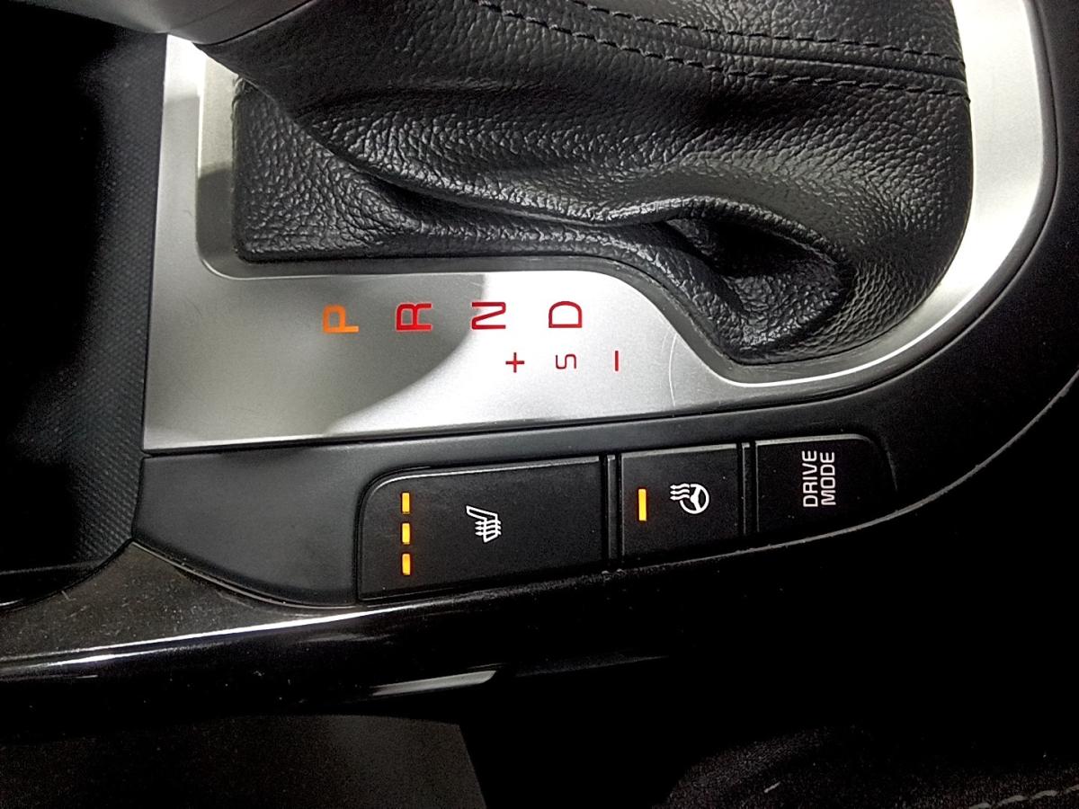 2024 Kia Forte - Image 25