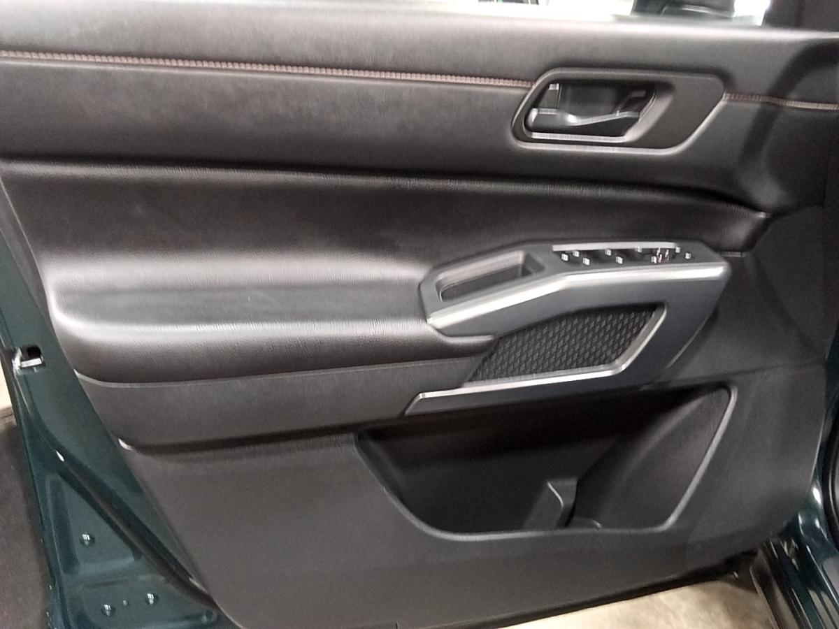 2024 Nissan Pathfinder - Image 19