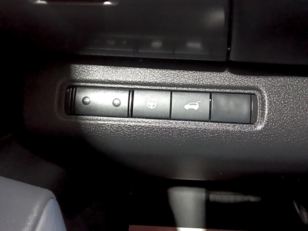 2024 Nissan Pathfinder - Image 27