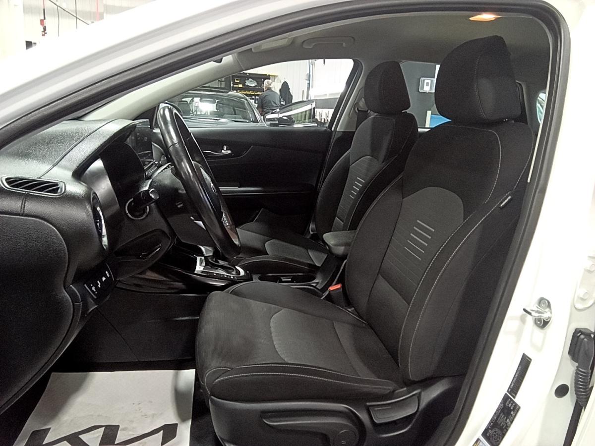 2021 Kia Forte5 - Image 22