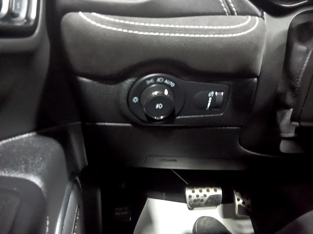 2022 Dodge Durango - Image 24